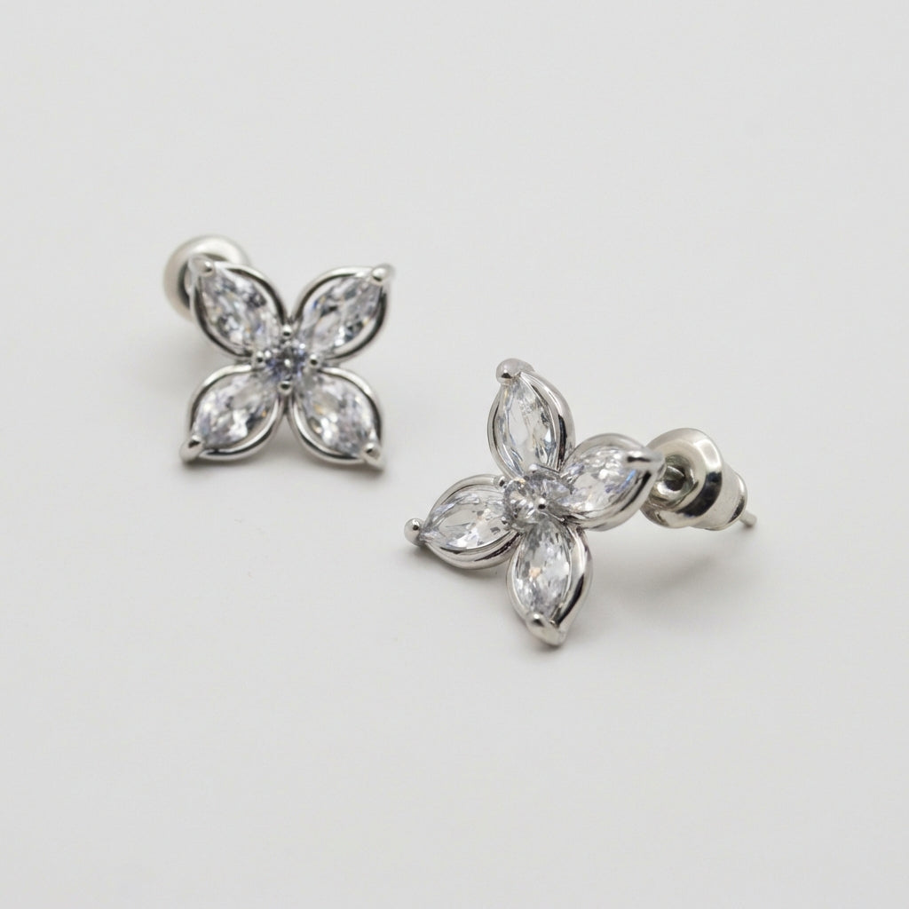 Emilia B2004 earrings - Silver