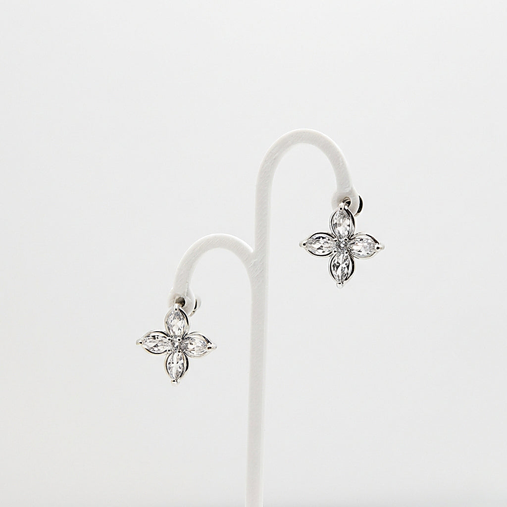 Emilia B2004 earrings - Silver