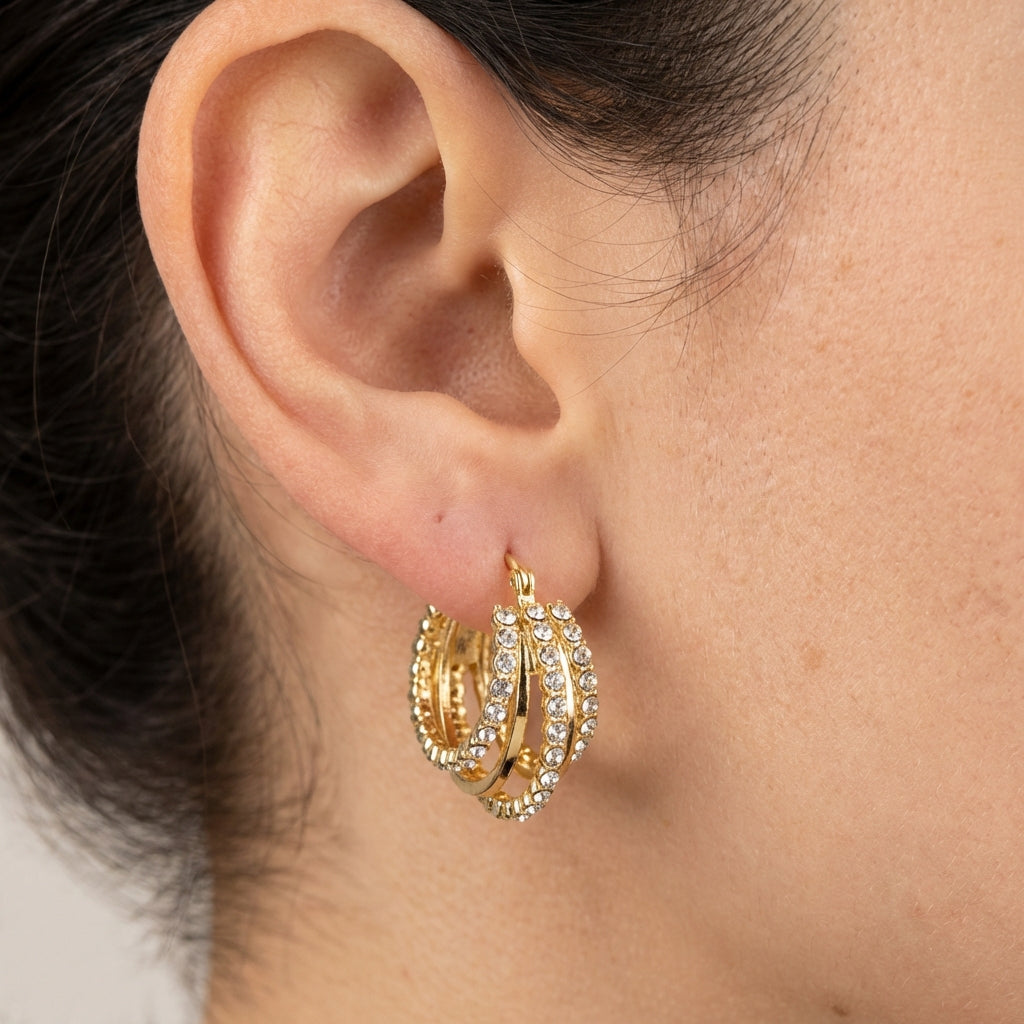 Emilia S3010 earrings - Gold on model A