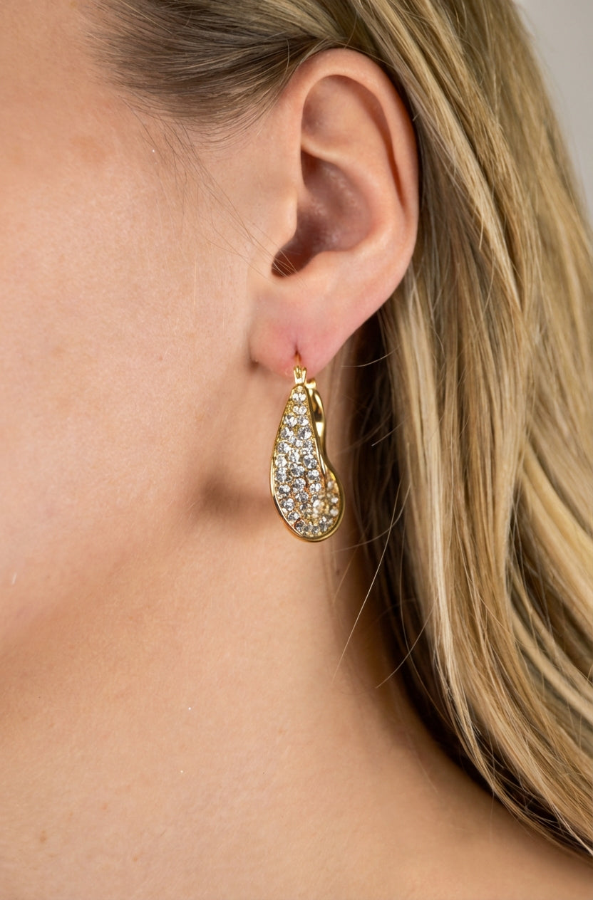 Emilia S3020 earrings - Gold on model H